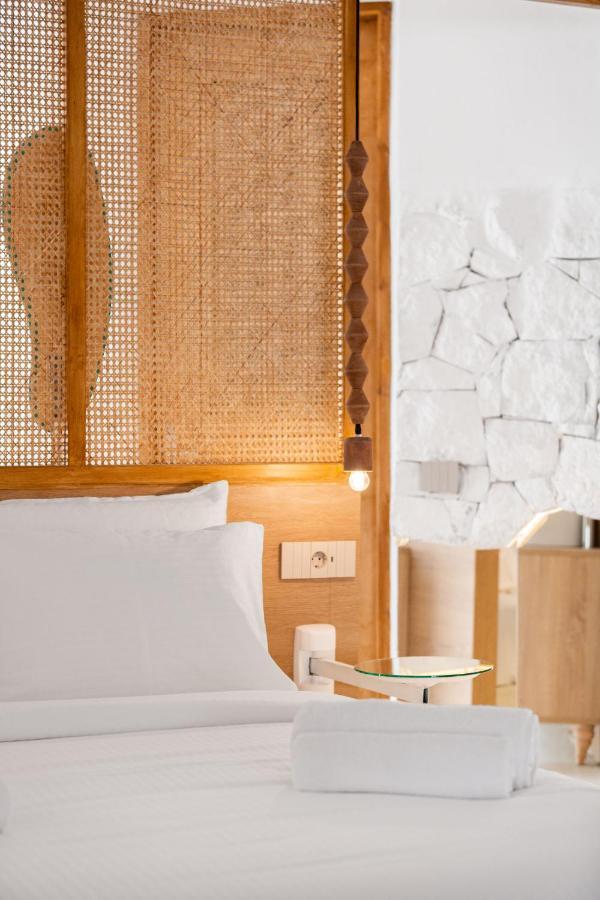 Faos Exclusive Suites Орнос Екстериор снимка