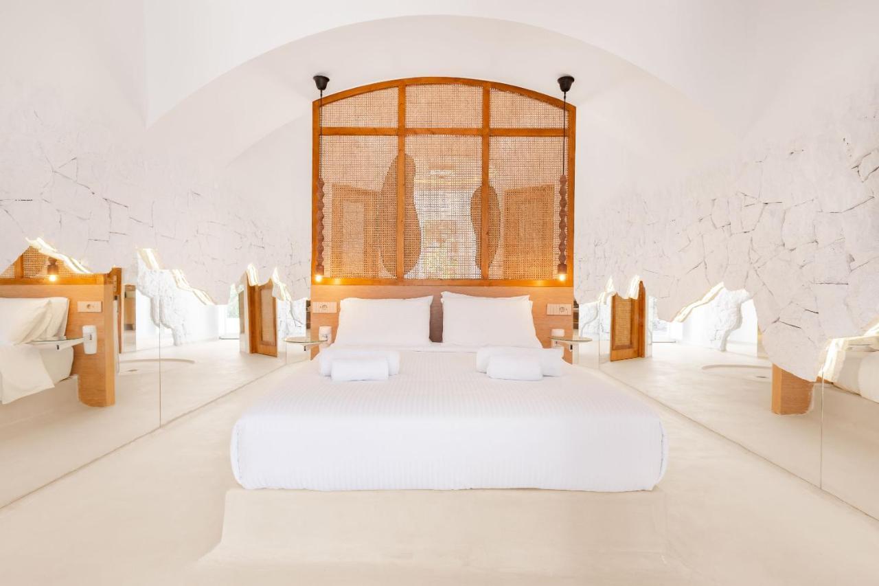 Faos Exclusive Suites Орнос Екстериор снимка