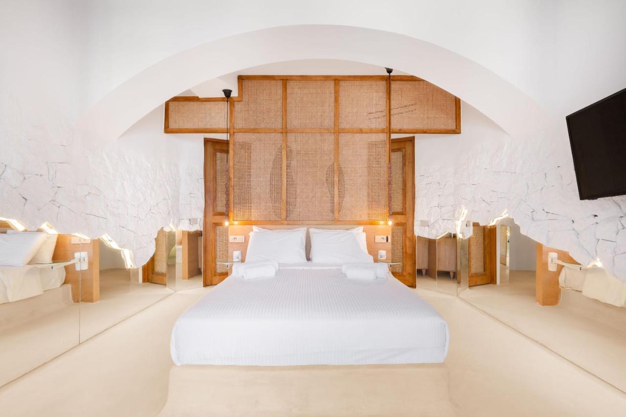 Faos Exclusive Suites Орнос Екстериор снимка